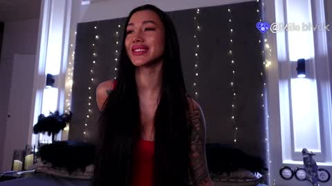 Mila       online show from December 18, 2024, 11:02 am