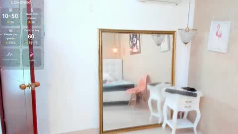 miladiosa online show from September 22, 2025, 11:23 am