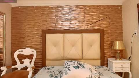 miladiosa online show from April 16, 2026, 12:28 pm