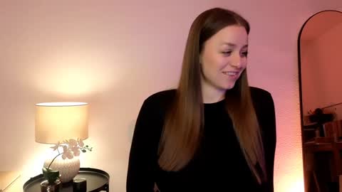 Mila Fleur online show from January 8, 2025, 8:27 am