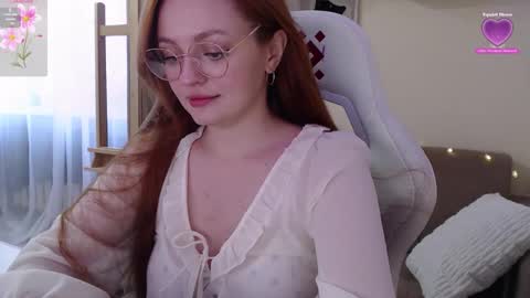 Milana online show from November 26, 2025, 9:10 am