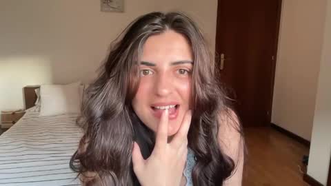 Snapshot of milalifa chatting on May 12, 2026, 6:49 pm milalifa online show from May 12, 2026, 6:49 pm