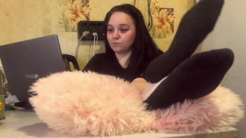Snapshot of milamisss chatting on June 1, 2026, 11:23 am milamisss online show from June 1, 2026, 11:23 am