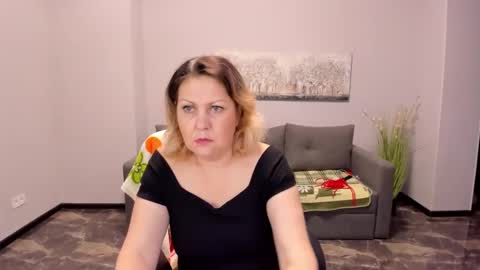 Snapshot of milana_blake chatting on March 6, 2025, 6:48 pm Milana online show from March 6, 2025, 6:48 pm