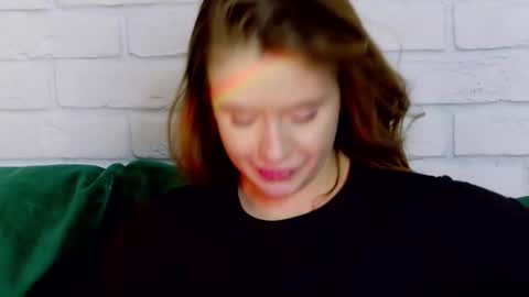 MilanaBalmain online show from February 18, 2025, 2:27 pm