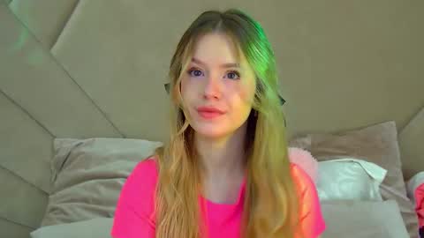 MilanaBalmain online show from October 13, 2025, 4:12 am