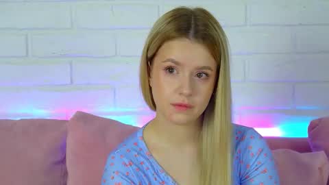 MilanaBalmain online show from March 16, 2026, 4:29 am