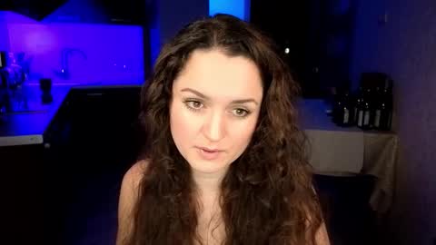 milanabankss online show from February 18, 2026, 8:49 pm