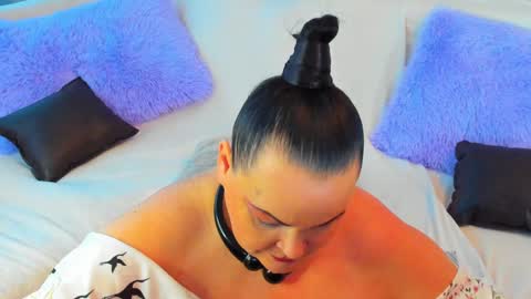 Lana online show from January 8, 2025, 11:32 am