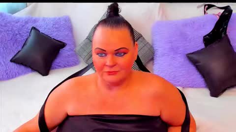 Snapshot of milanabiegert chatting on November 22, 2025, 8:13 am Lana online show from November 22, 2025, 8:13 am