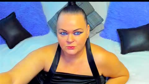 Snapshot of milanabiegert chatting on November 24, 2025, 7:41 am Lana online show from November 24, 2025, 7:41 am