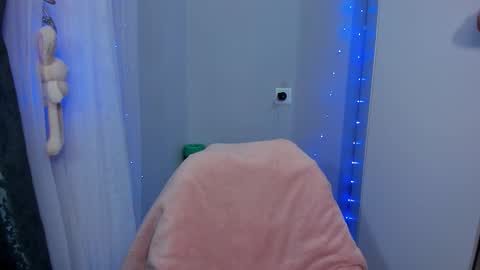 Snapshot of milanabrittt chatting on January 17, 2026, 6:33 pm Milana online show from January 17, 2026, 6:33 pm