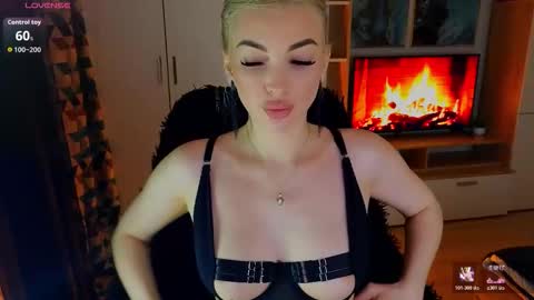 Lana online show from March 14, 2026, 8:58 pm