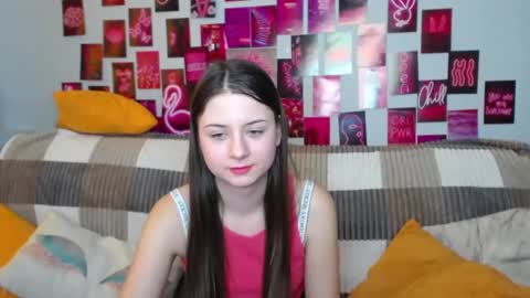 milanaroz online show from February 11, 2025, 8:58 am