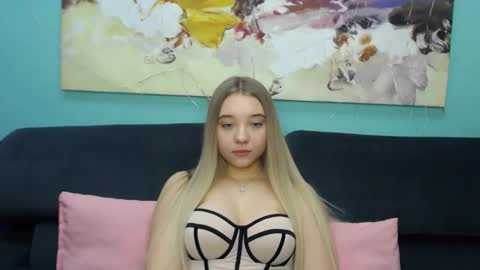 Snapshot of milanasii chatting on March 6, 2026, 6:32 am Milana online show from March 6, 2026, 6:32 am