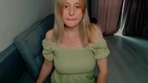 Snapshot of milanav chatting on June 23, 2026, 7:50 am Milena online show from June 23, 2026, 7:50 am