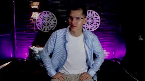 milandavid1 online show from March 23, 2026, 5:17 pm