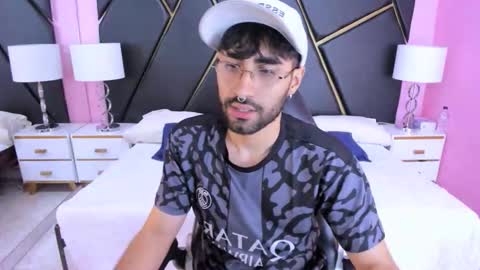 milanzaire online show from November 7, 2025, 2:55 am