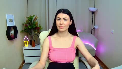 milasecretsss online show from February 25, 2026, 7:29 am