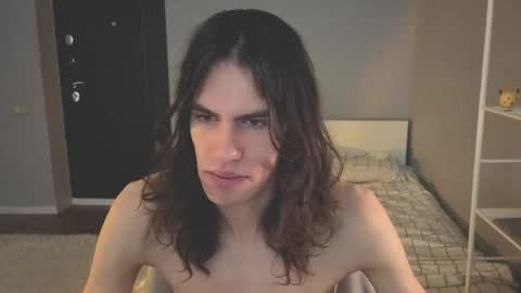 Snapshot of milaslovv chatting on May 20, 2026, 8:20 am Mila online show from May 20, 2026, 8:20 am
