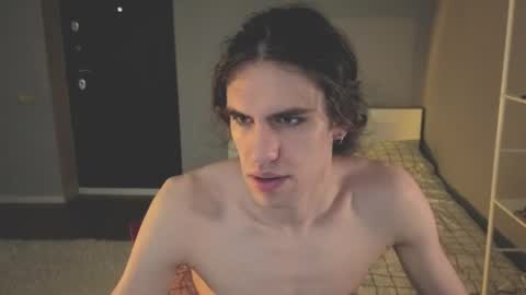 Snapshot of milaslovv chatting on June 8, 2026, 5:35 pm Mila online show from June 8, 2026, 5:35 pm