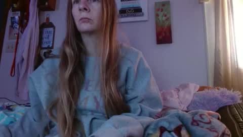 Snapshot of milastoned chatting on March 7, 2026, 1:41 pm Mila online show from March 7, 2026, 1:41 pm