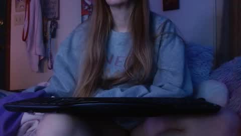 Snapshot of milastoned chatting on March 22, 2026, 11:13 am Mila online show from March 22, 2026, 11:13 am
