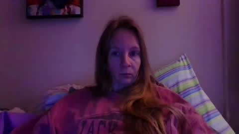 Snapshot of milastoned chatting on April 8, 2026, 1:00 pm Mila online show from April 8, 2026, 1:00 pm