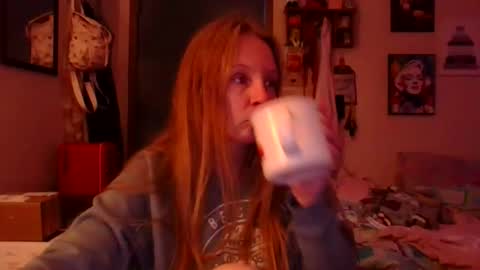 Snapshot of milastoned chatting on April 10, 2026, 3:28 pm Mila online show from April 10, 2026, 3:28 pm