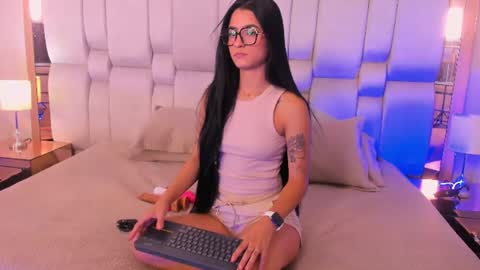 Milawink online show from July 15, 2026, 3:28 pm