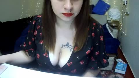Snapshot of milaxcute chatting on May 21, 2026, 10:44 am Milaxcute online show from May 21, 2026, 10:44 am