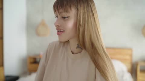 M  Telegram mamagotachannel online show from February 5, 2025, 8:21 am