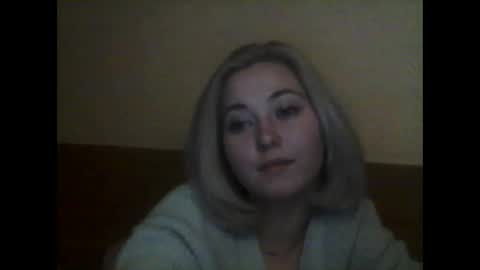 Snapshot of milena391630 chatting on February 16, 2025, 4:31 am Milena new nonude shy blonde natural online show from February 16, 2025, 4:31 am