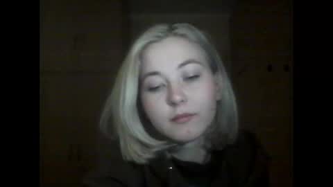 Snapshot of milena391630 chatting on February 19, 2025, 4:44 am Milena new nonude shy blonde natural online show from February 19, 2025, 4:44 am