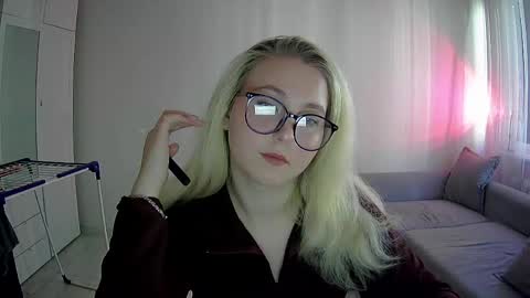 Milena new nonude shy blonde natural online show from April 25, 2026, 1:14 pm