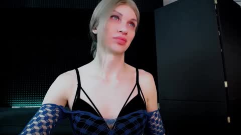 Snapshot of milena_hardy chatting on September 26, 2025, 12:47 am Milena Hardy online show from September 26, 2025, 12:47 am