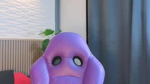 milena_lawson online show from March 3, 2026, 12:33 pm