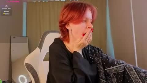 Snapshot of milena_milyan chatting on June 14, 2026, 1:25 am Milena online show from June 14, 2026, 1:25 am