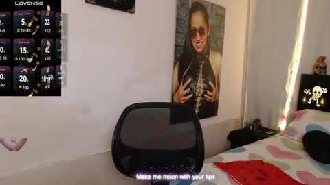 Snapshot of milenacams chatting on February 4, 2025, 7:00 pm milena online show from February 4, 2025, 7:00 pm