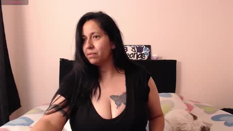 Snapshot of milenacams chatting on March 4, 2025, 9:11 pm milena online show from March 4, 2025, 9:11 pm