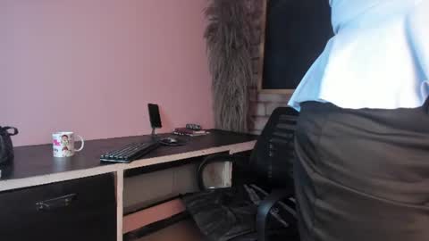 Snapshot of milenahot__69 chatting on June 17, 2026, 11:23 am Milena online show from June 17, 2026, 11:23 am