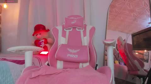 mileonis 13 online show from November 22, 2025, 7:40 am