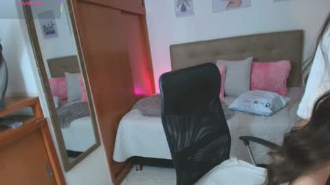 Miley online show from April 9, 2026, 1:16 pm