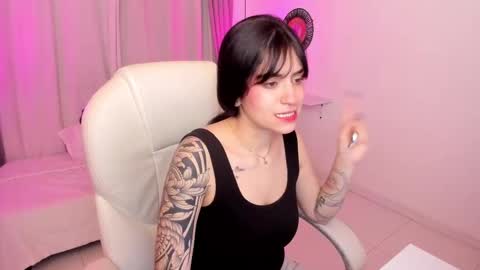 Snapshot of mileyberry chatting on October 19, 2025, 3:07 am IEY EY online show from October 19, 2025, 3:07 am