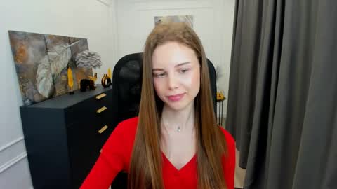 Snapshot of mileygloss chatting on April 29, 2026, 5:41 pm mileygloss online show from April 29, 2026, 5:41 pm