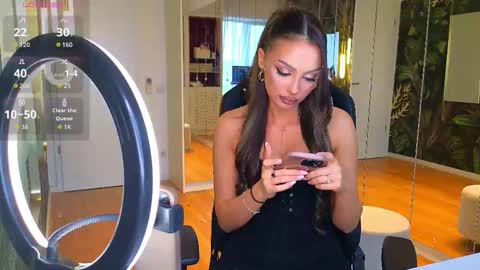 Miley Sin online show from February 10, 2026, 12:09 pm