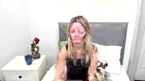 Snapshot of mileytop chatting on February 12, 2026, 9:21 pm MileyTop online show from February 12, 2026, 9:21 pm