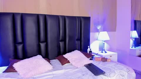 Snapshot of milf_meli chatting on June 26, 2026, 11:03 am milf_meli online show from June 26, 2026, 11:03 am