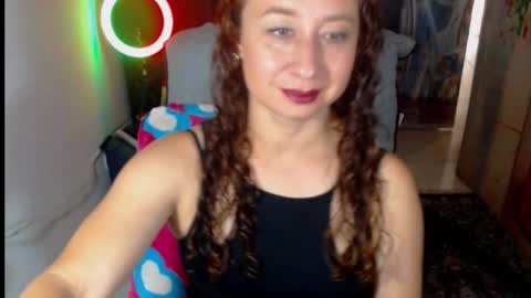 Snapshot of milf_valeria chatting on October 20, 2025, 2:50 pm Valeria online show from October 20, 2025, 2:50 pm