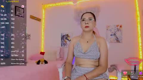 Snapshot of milfaaura chatting on June 30, 2026, 4:24 am Aura online show from June 30, 2026, 4:24 am